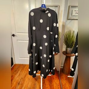 Gracia black with white dots dress